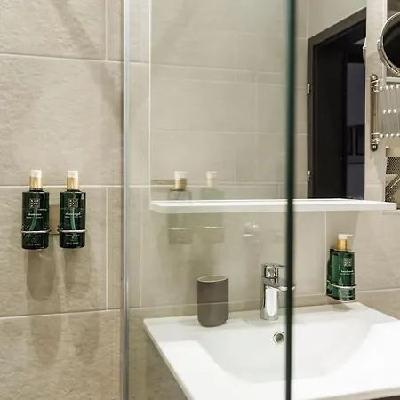 Apartamento 2 - New Building & Parking Bucarest