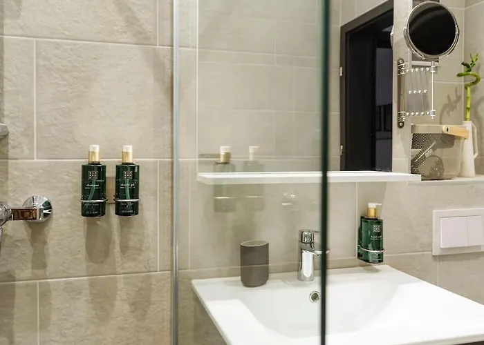 شقة 2 - New Building & Parking بوخارست