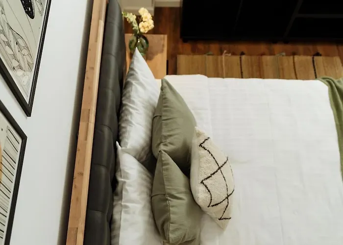 2 - New Building & Parking شقة بوخارست