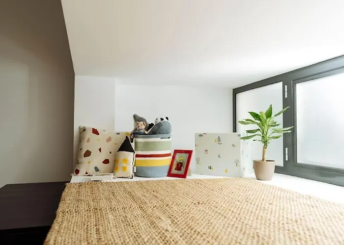 2 - New Building & Parking * Bükreş