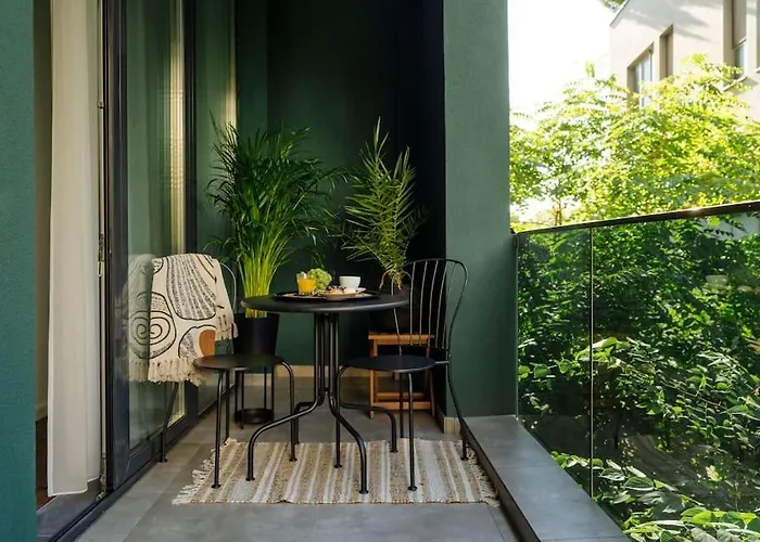 2 - New Building & Parking شقة *