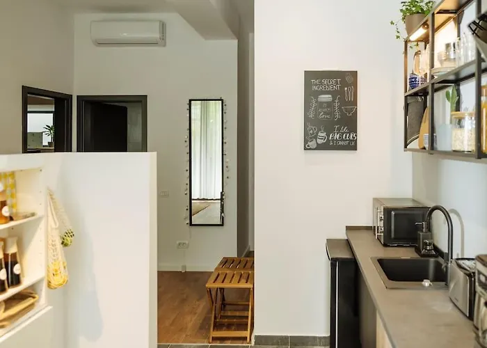 2 - New Building & Parking شقة