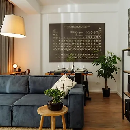 2 - New Building & Parking Bucureşti