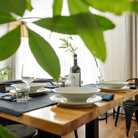 2 - New Building & Parking Apartament *