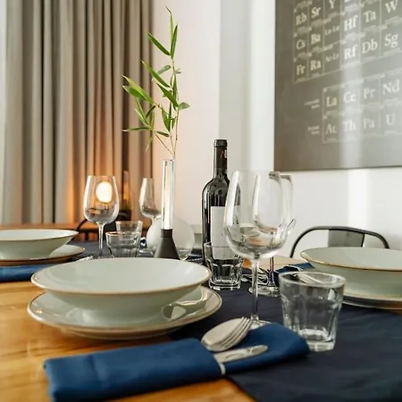 2 - New Building & Parking Bucureşti