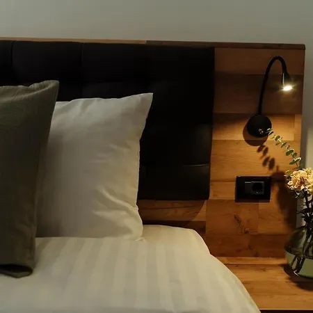 Apartament 2 - New Building & Parking *