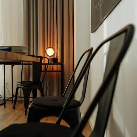 Apartament 2 - New Building & Parking *